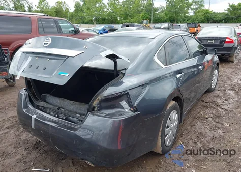 2013 Nissan Altima 2.5 S z USA, uszkodzony, nr VIN 1N4AL3AP0DC225750